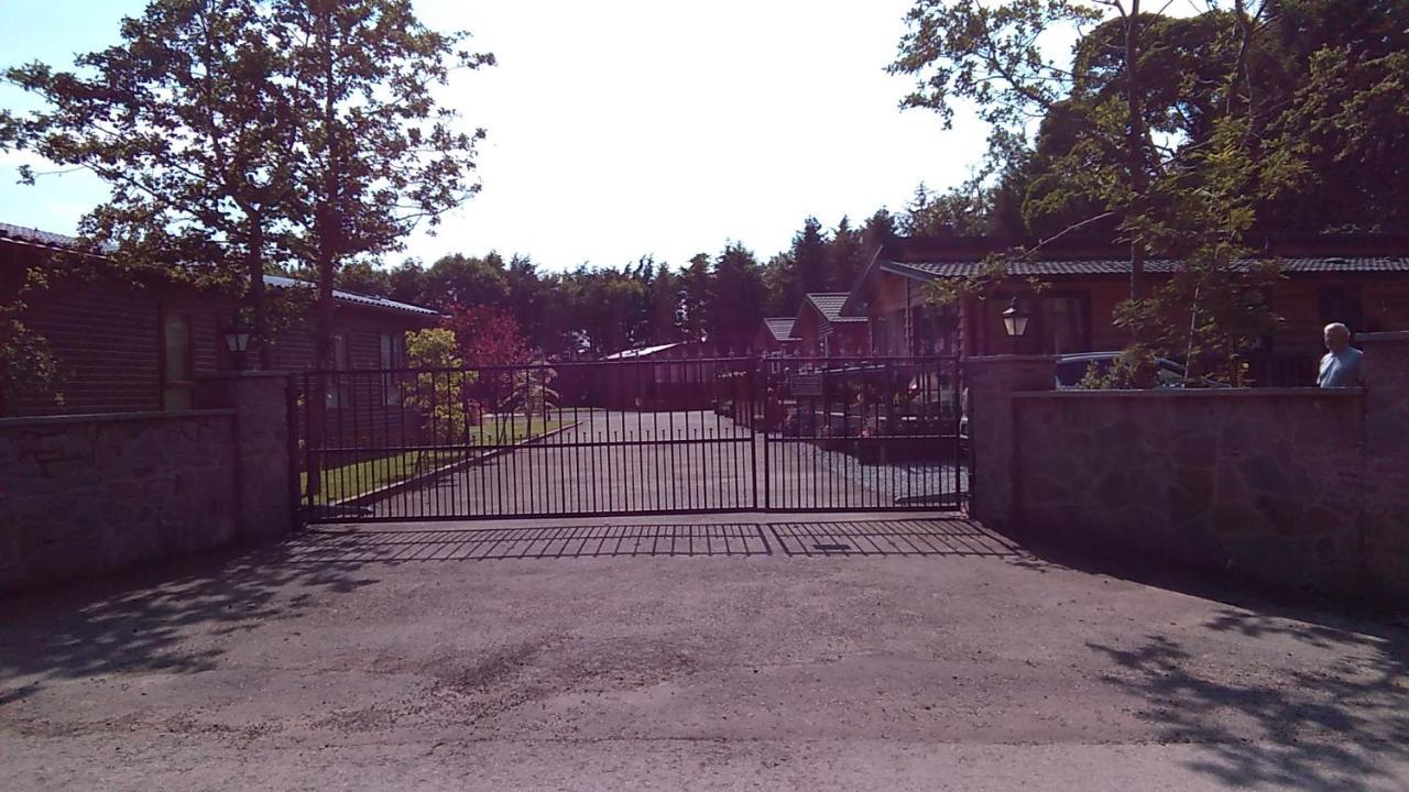 12 Burnside Lodge Auchterarder Luaran gambar